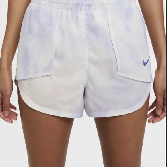 Nike Shorts Womens Extra Large Luxe Icon Dri-Fit Running Ladies $55 Retail - Picture 2 of 4